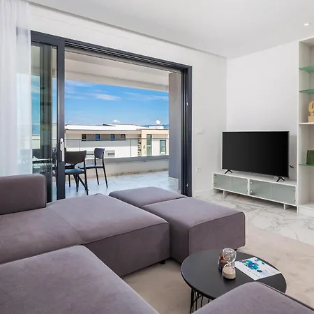 2 Bedroom In Apartament *