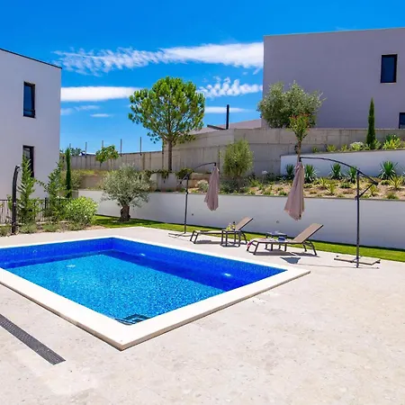 2 Bedroom In Malinska
