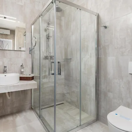 2 Bedroom In Malinska