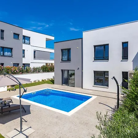 2 Bedroom In Malinska
