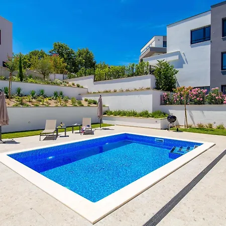 2 Bedroom In * Malinska